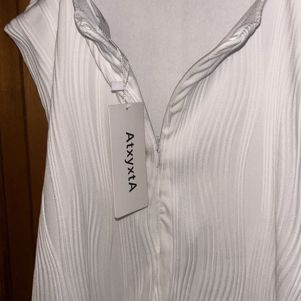 CLOSET CLEAN-OUT: Amazon Small White Mini Dress - Picture 7 of 7